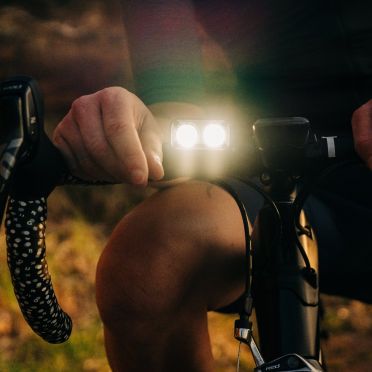Lampe vélo avant LED Knog Blinder Road 400