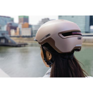 Casque vélo Urbain Abus HUD-Y à Eclairage Intégré