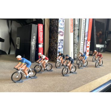 Figurine cycliste Roger - Equipe AG2R La Mondiale