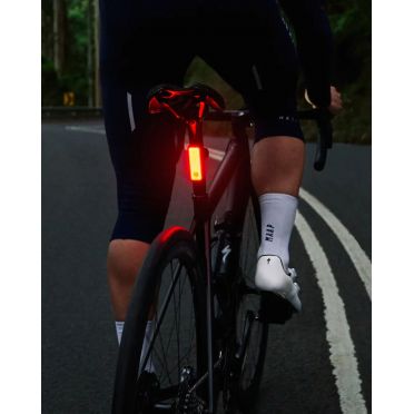 Eclairage vélo LED arrière Knog Blinder Road R150