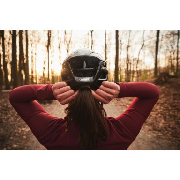 Casque vélo de route Abus Powerdome