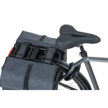 Sacoche double vélo Basil Urban Dry 50L
