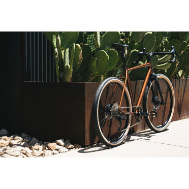 Vélo gravel State Bicycle 6061 Black Label All-Road