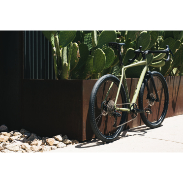 Vélo gravel State Bicycle 6061 Black Label All-Road