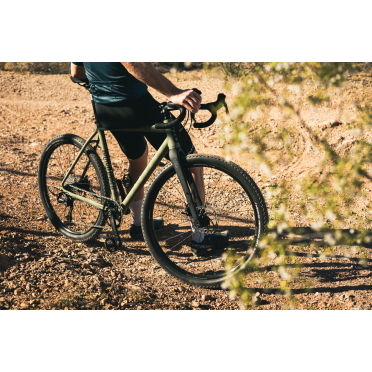 Vélo gravel State Bicycle 6061 Black Label All-Road