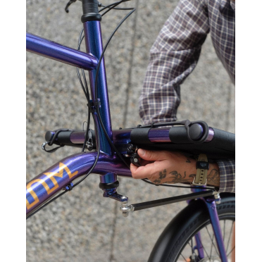 Support inclinable pour plateforme avant Omnium