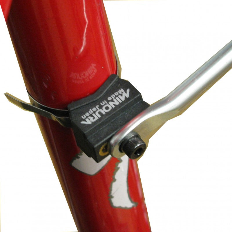 Collier avec deux filetages pour accessoires Minoura EB-2235