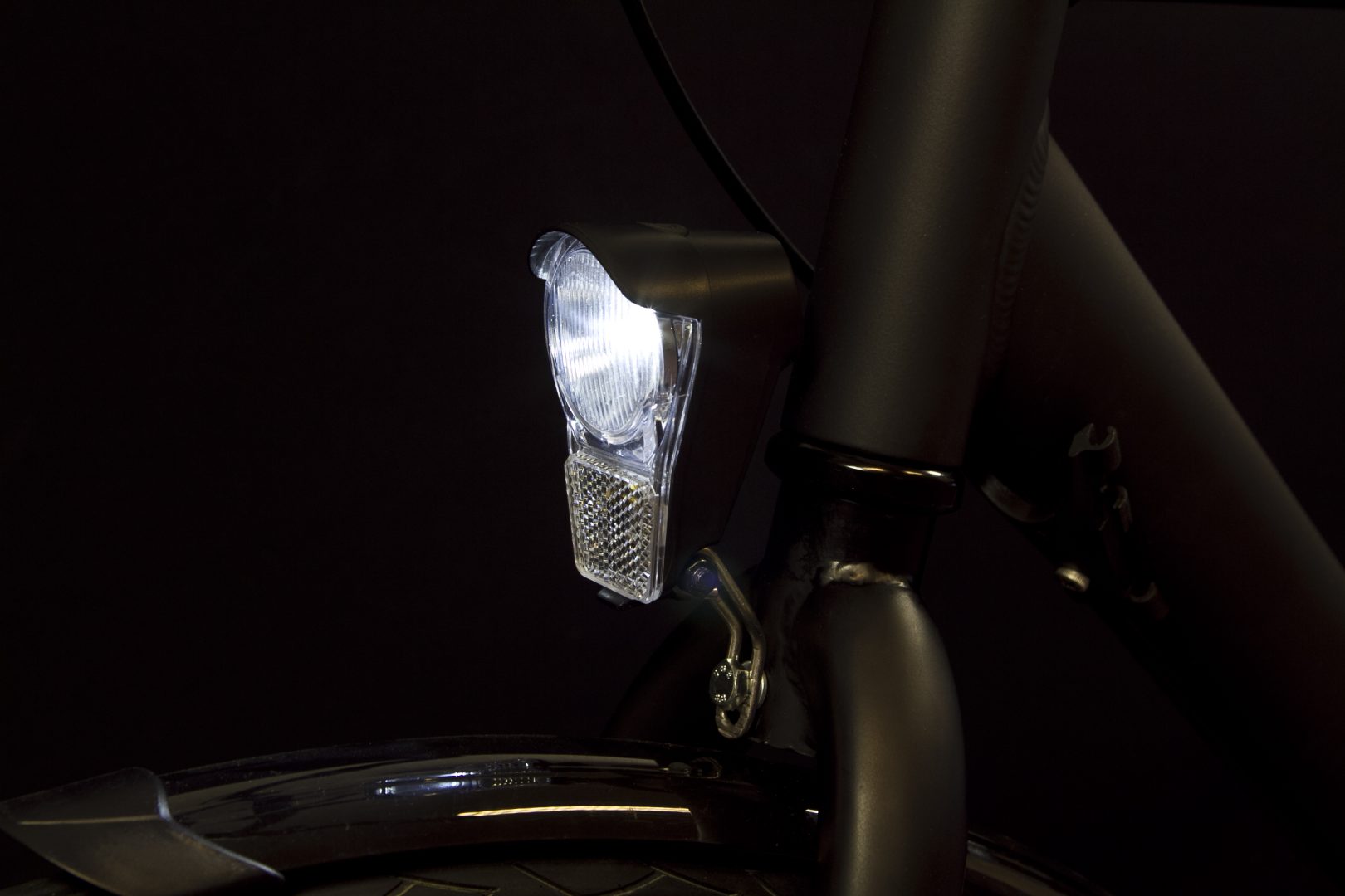 Eclairage avant vélo à piles Spanninga Galeo XB