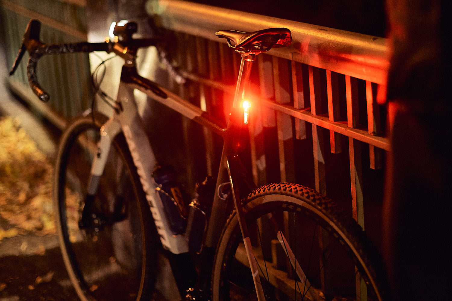 Eclairage vélo arrière avec feu stop LED Kryptonite Incite XBR