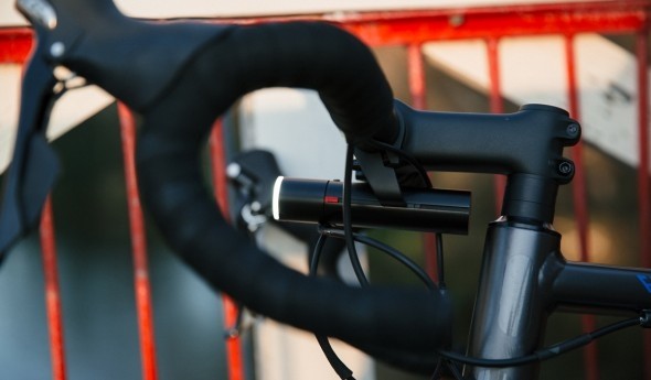 Eclairage vélo avant LED Knog PWR 1000 Road