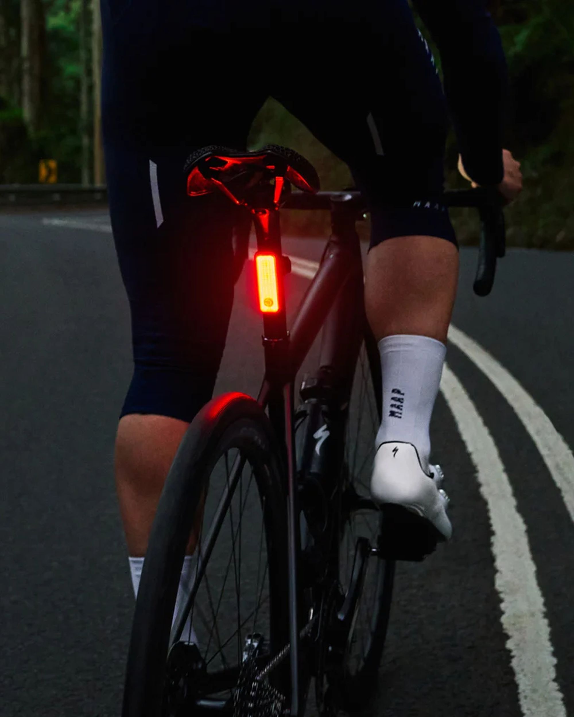 Knog Blinder Road R150 rear LED bicycle light
