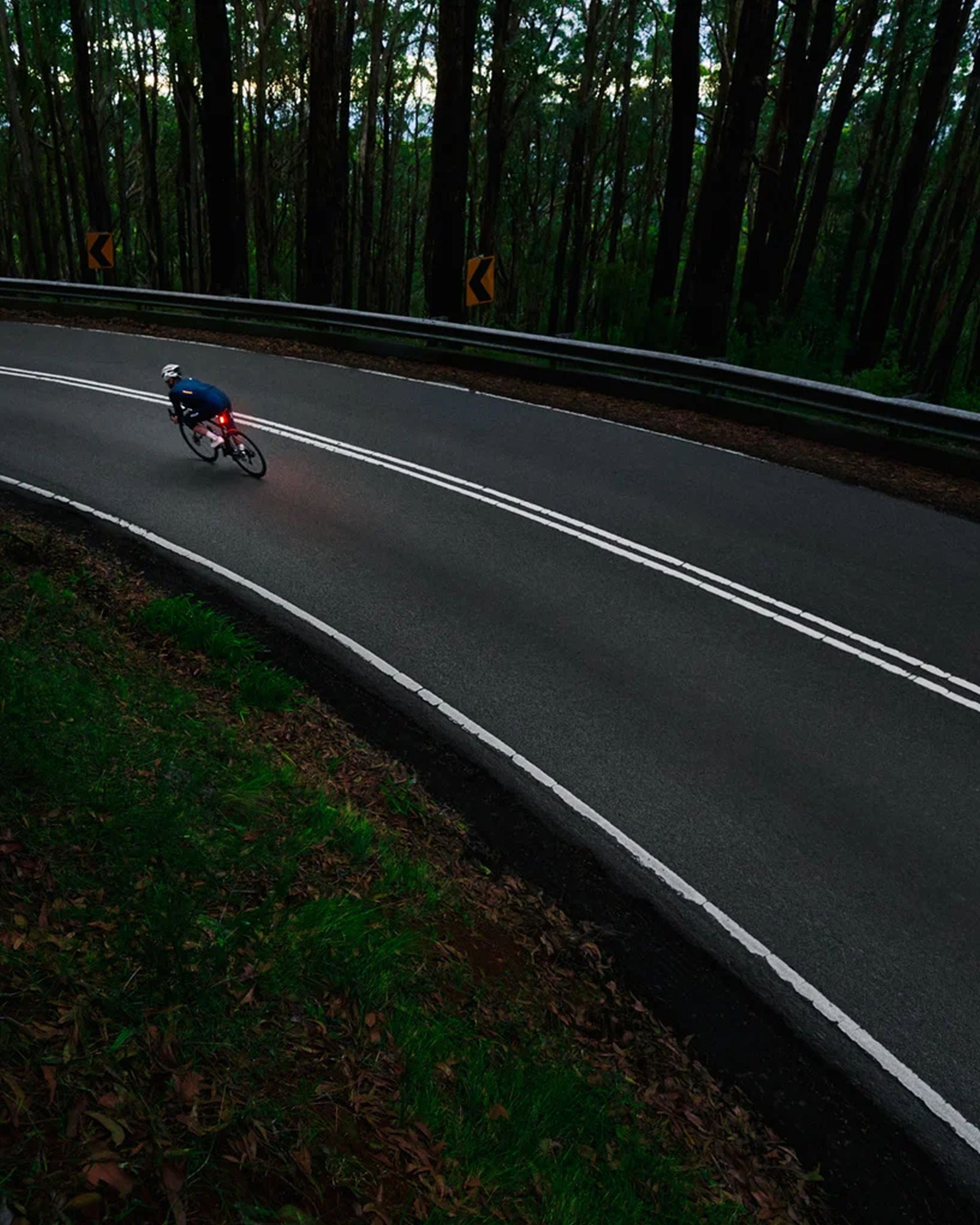 Knog Blinder Road R150 rear LED bicycle light