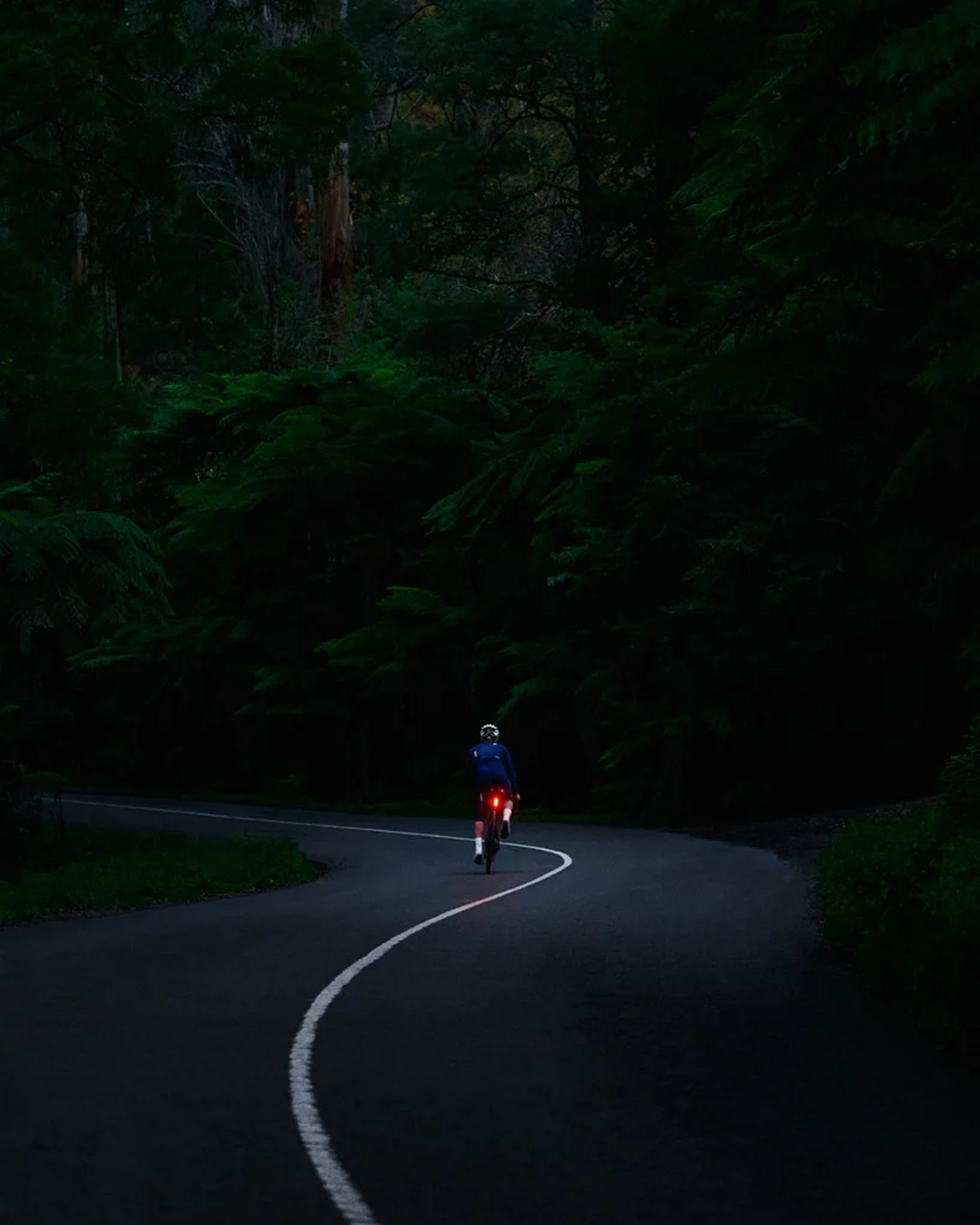 Knog Blinder Road R150 rear LED bicycle light