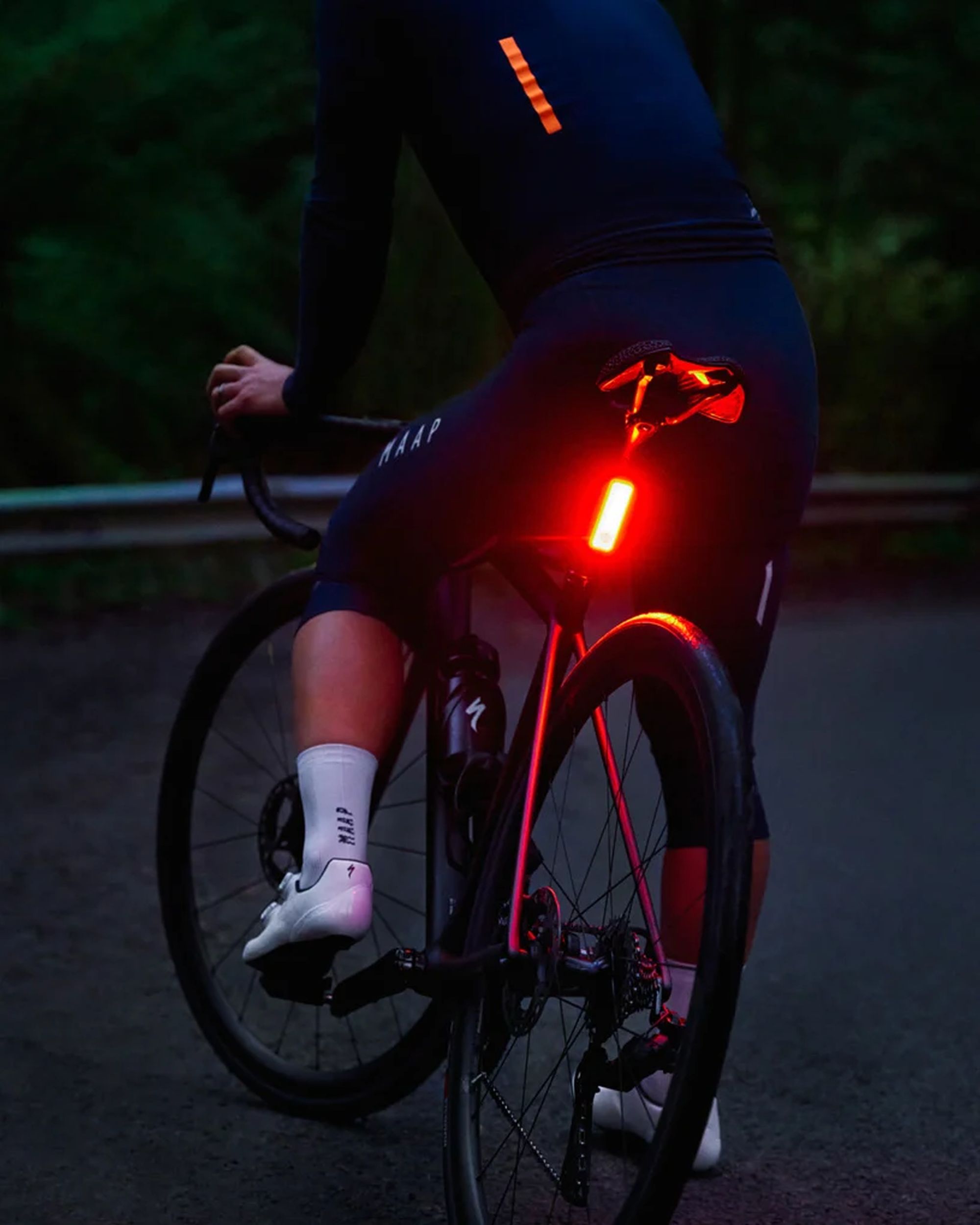 Knog Blinder Road R150 rear LED bicycle light