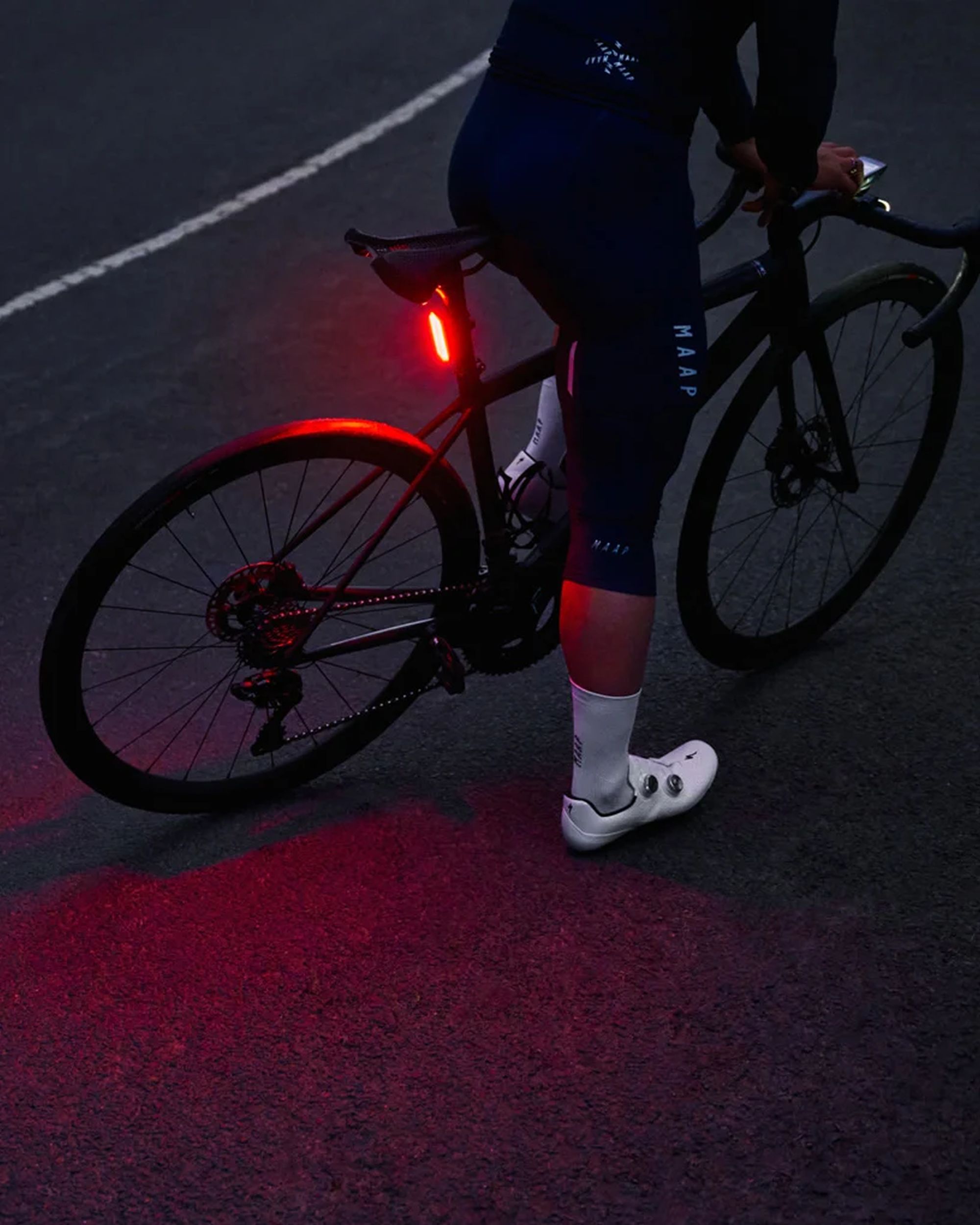 Knog Blinder Road R150 rear LED bicycle light