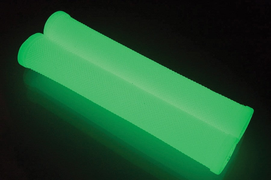 Puños masticables BLB que brillan en la oscuridad