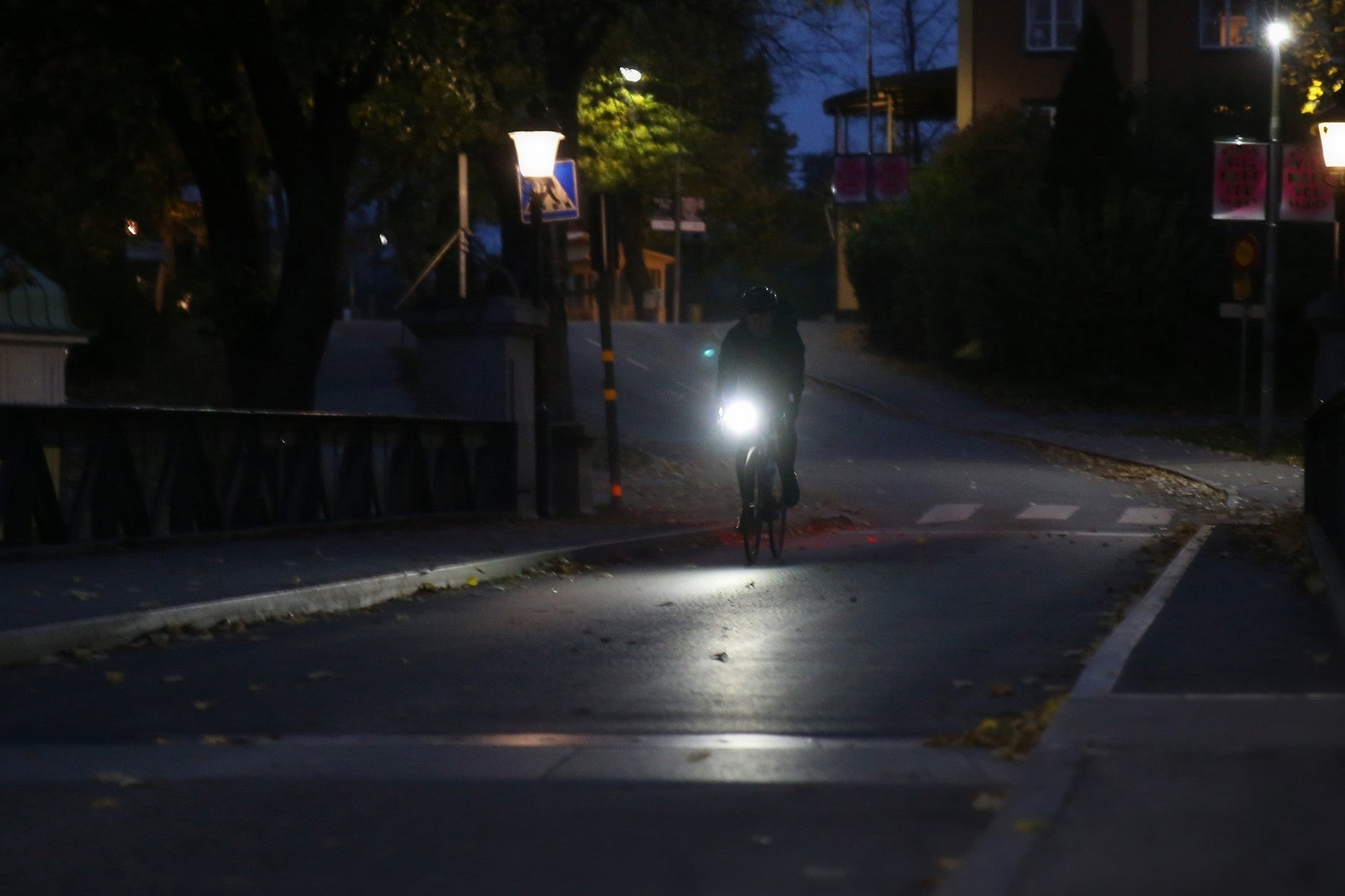 Lampe vélo USB avant Bookman CURVE