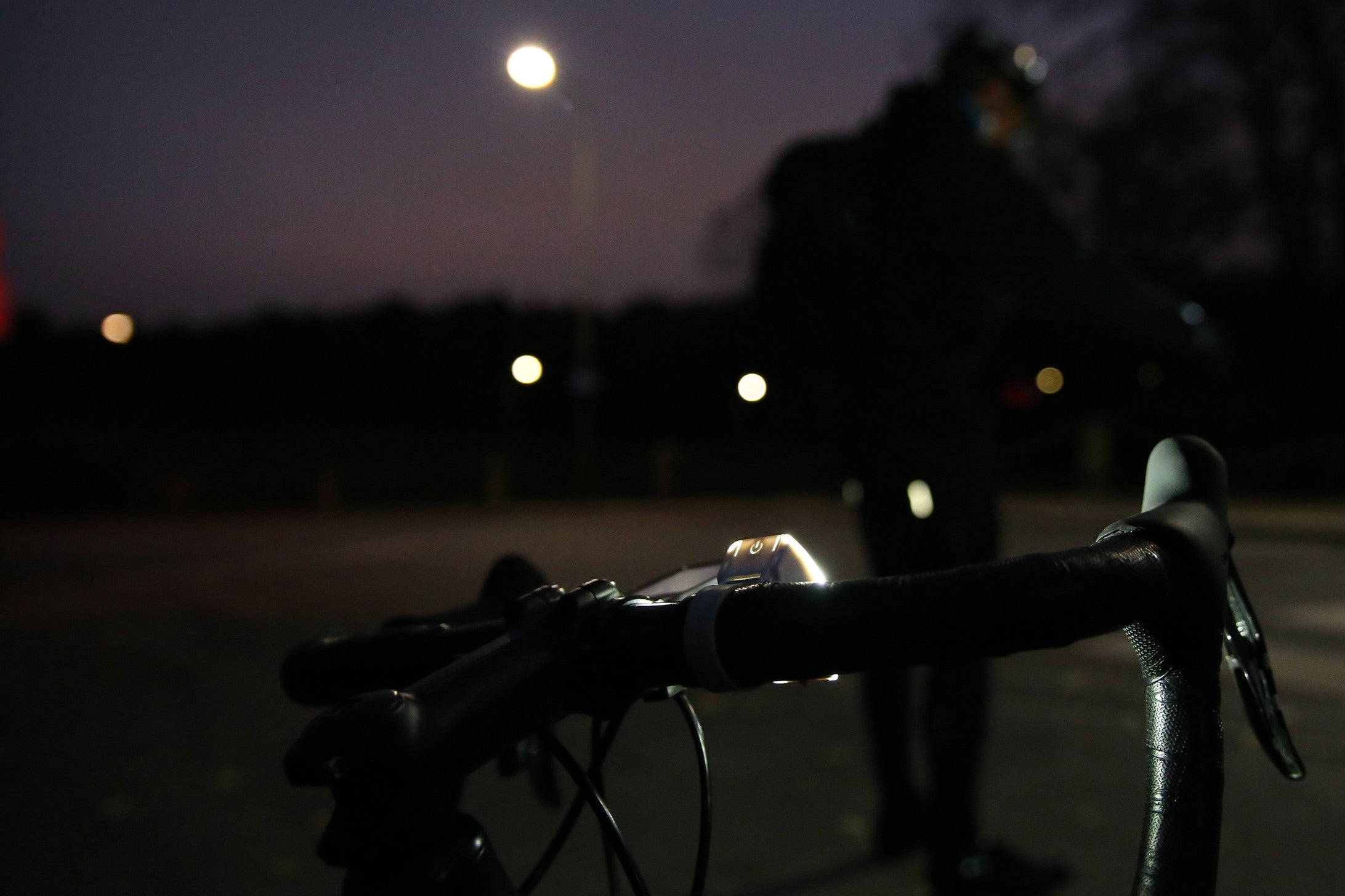 Lampe vélo USB avant Bookman CURVE