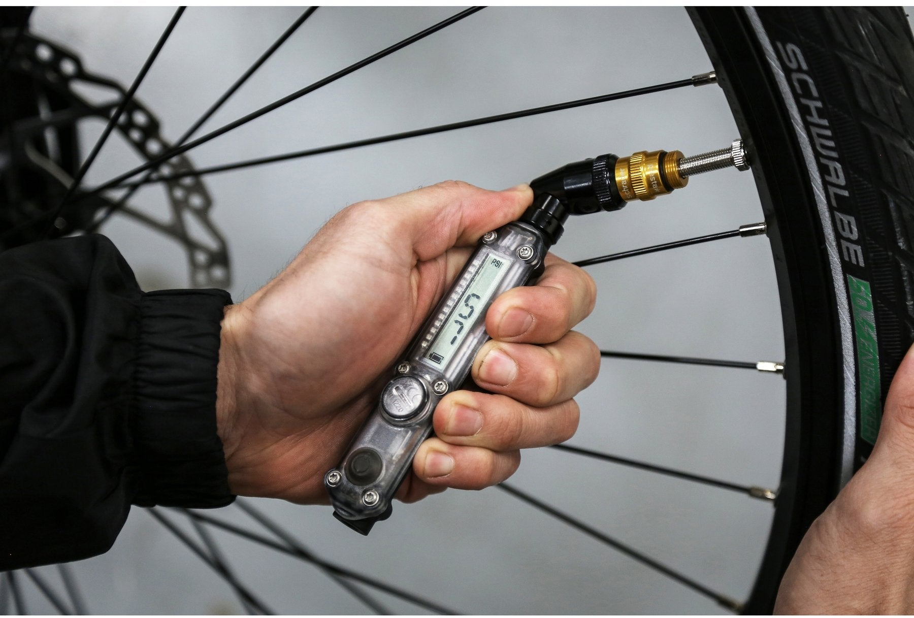 Manómetro de neumáticos de bicicleta Lezyne Digital Check Drive