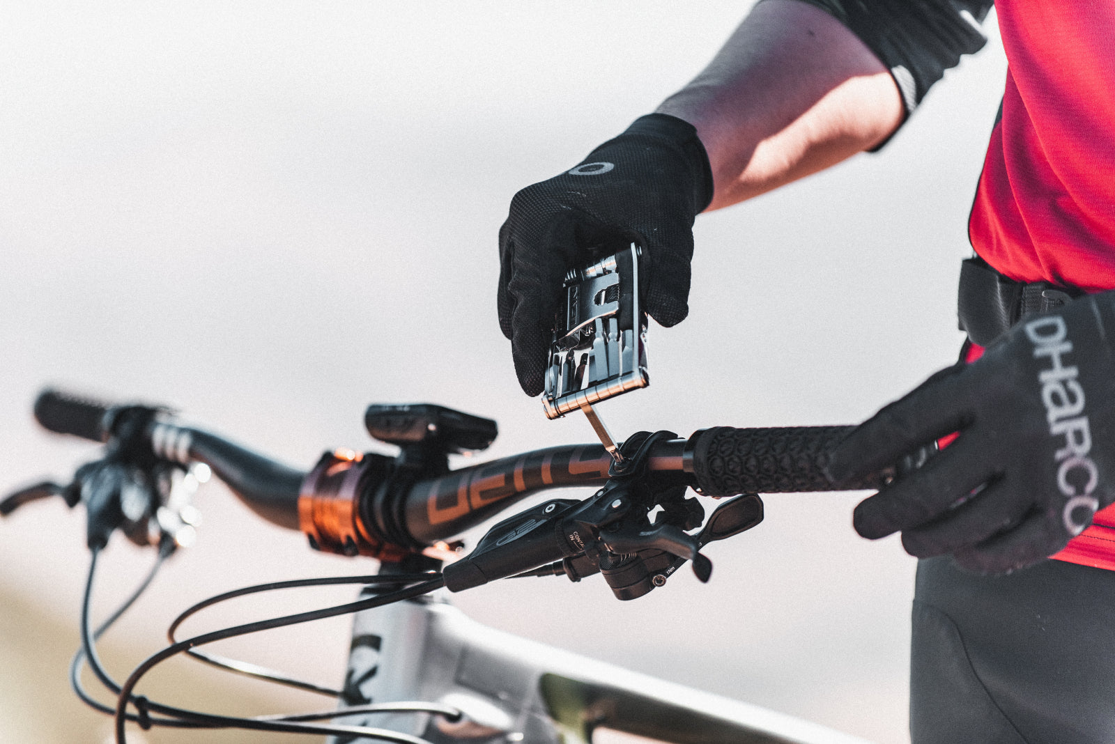 Multi-outils vélo Lezyne Super SV23