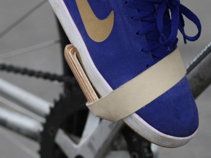 Pedali moto urbani in legno grezzo