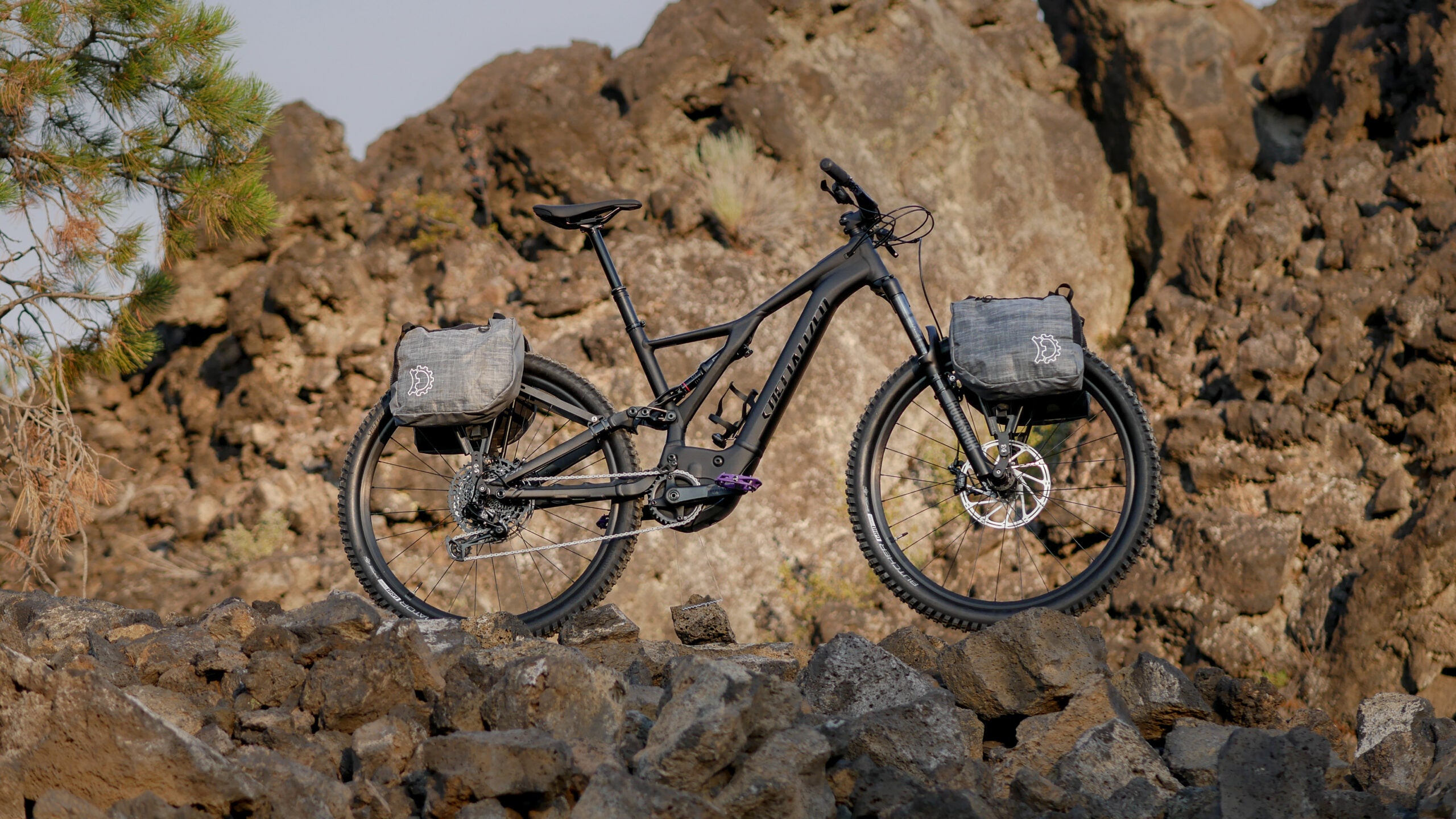 Front or rear rack for Old Man Mountain Divide bicycle