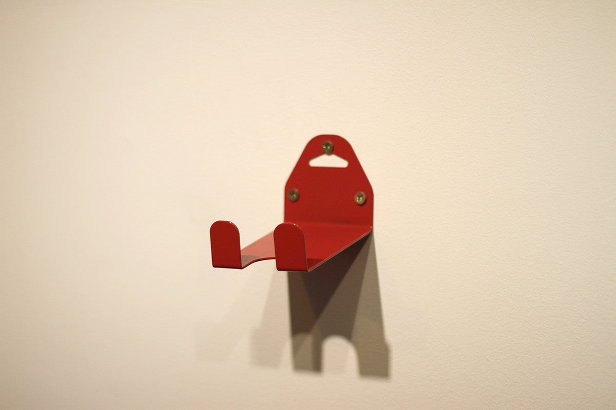 Wandmontierter Fahrradträger mit Pedalbefestigung