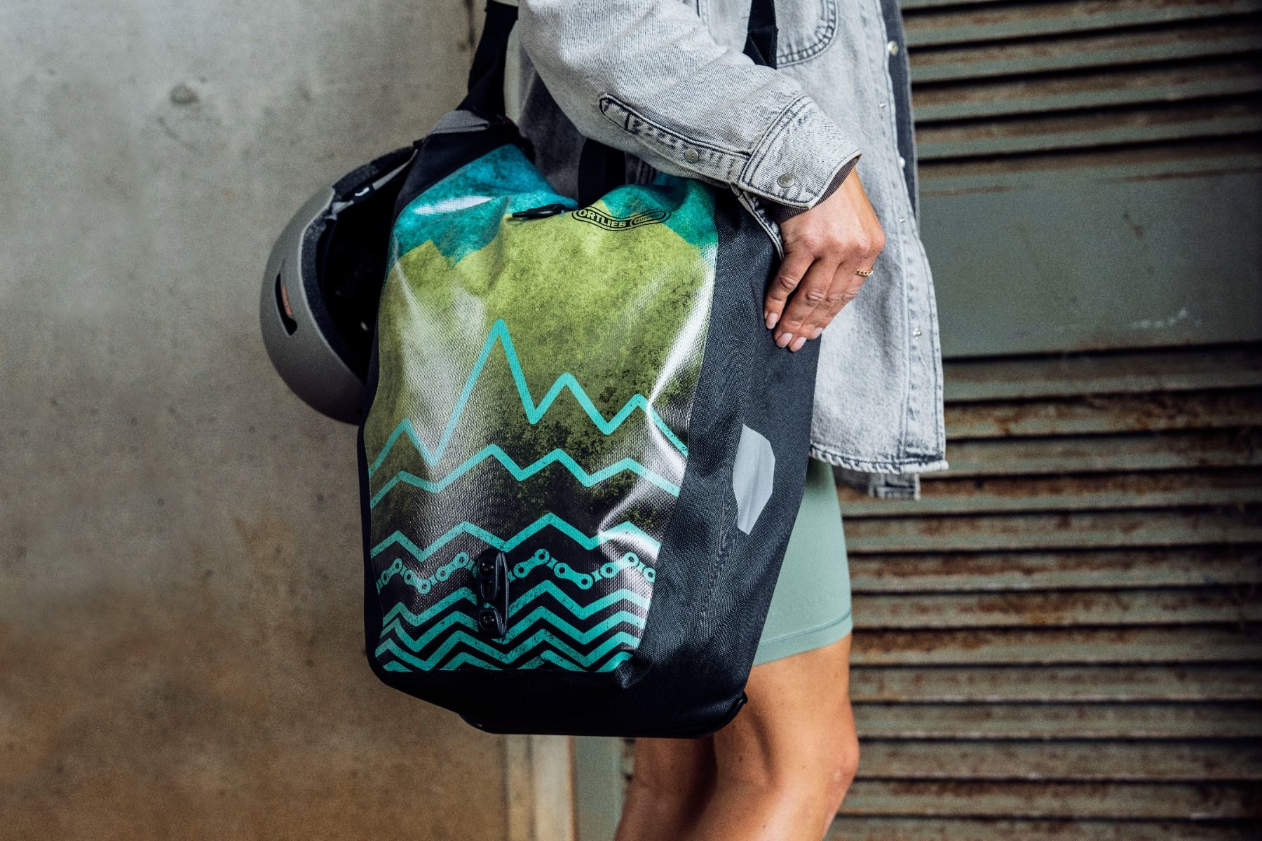 Ortlieb Back-Roller Design bicycle bag for luggage rack