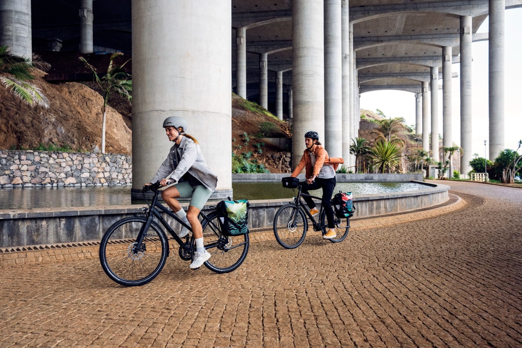 Ortlieb Back-Roller Design bicycle bag for luggage rack