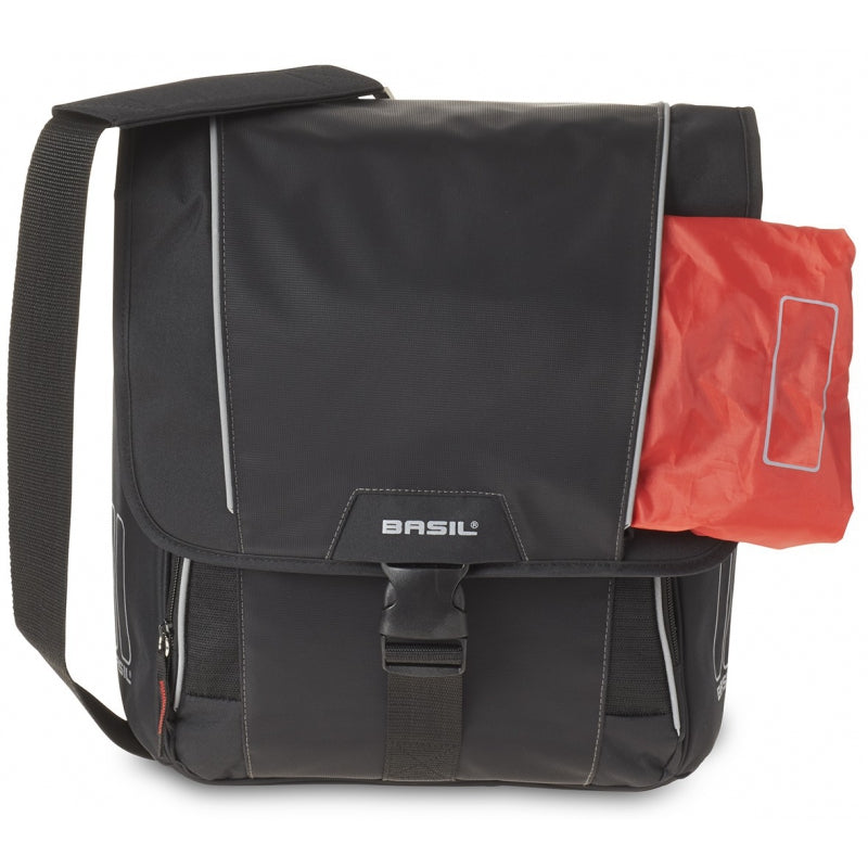Basil Sport Design 18L bike bag + waterproof cover