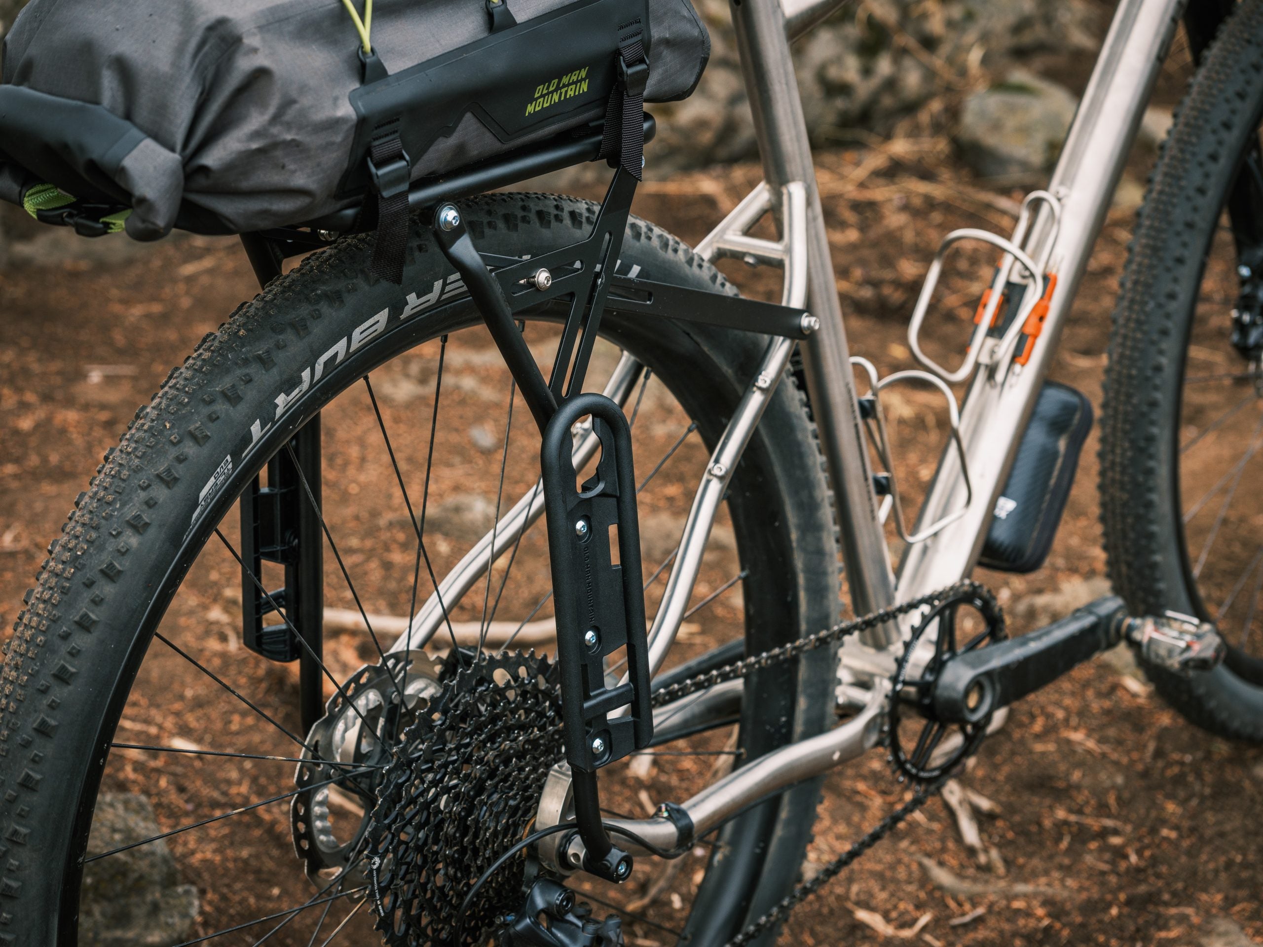 Old Man Mountain Flip Cages modular stand