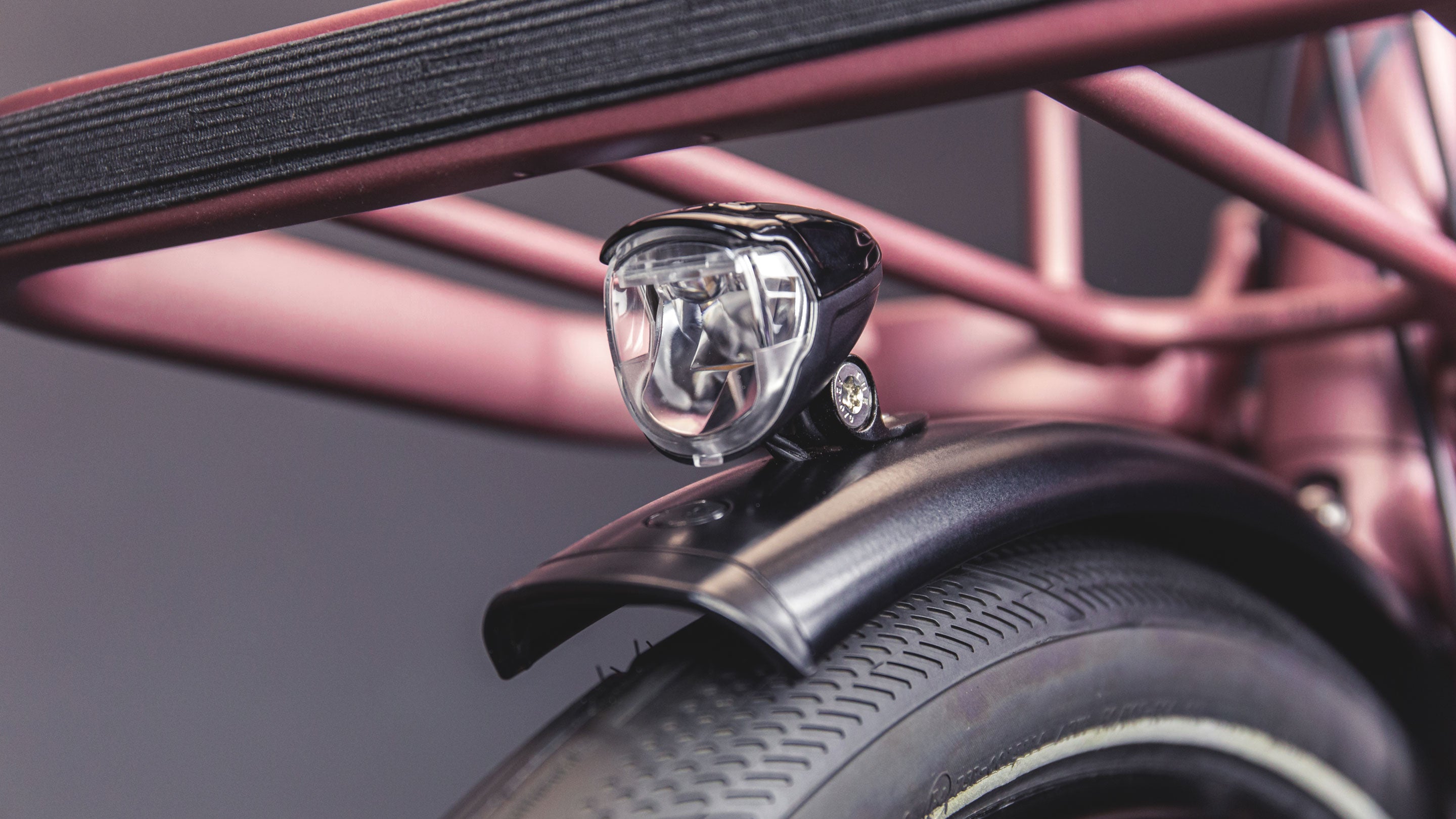 Bicicleta de carga urbana Schindelhauer Gustav Moonlight Rose de edición limitada