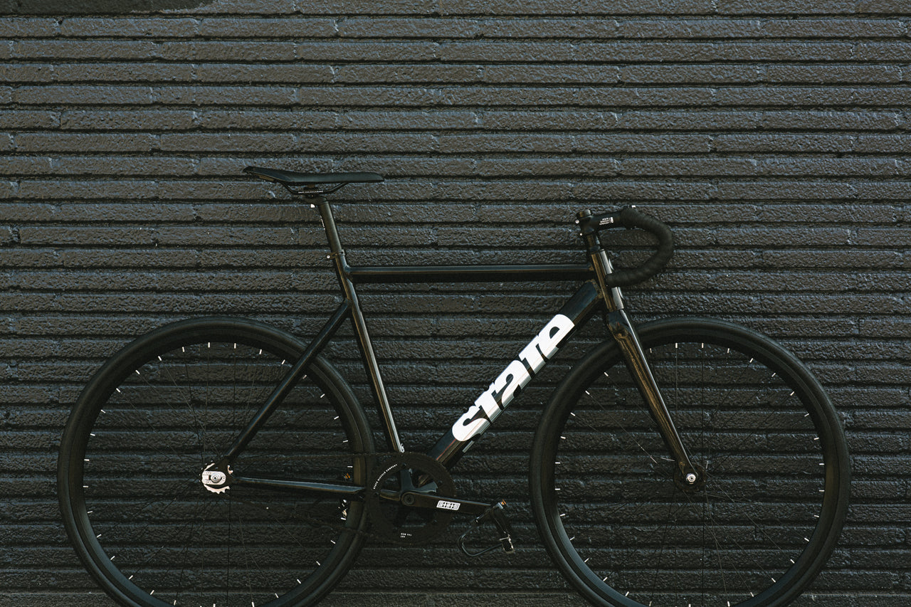Vélo fixie / singlespeed State Bicycle 6061 Black Label v3