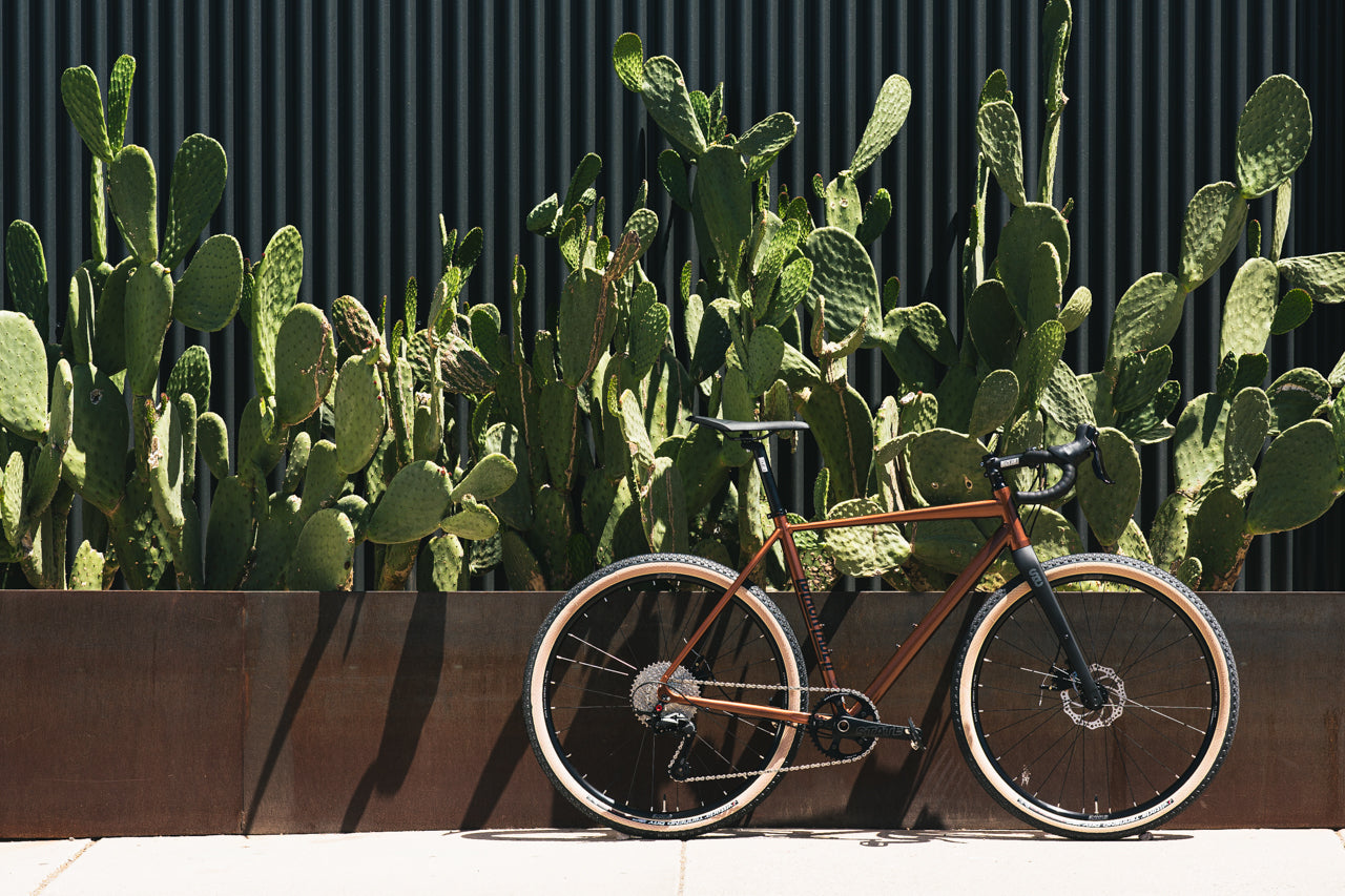 Gravel bike State Bicycle 6061 Black Label All-Road