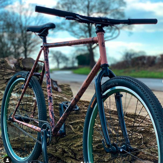 realisation-peinture-spray-bike-velo-145.png